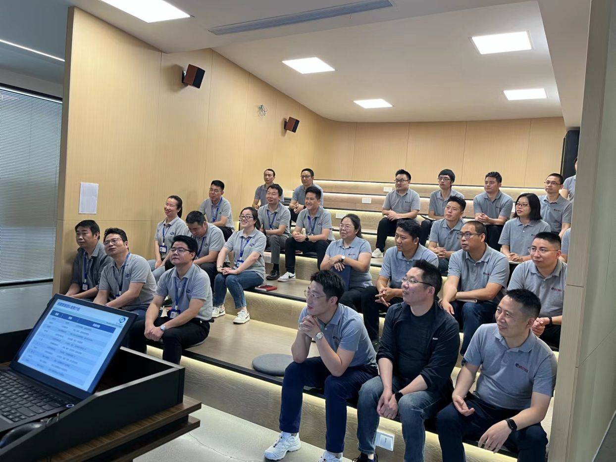 1686807504558629.jpg 1686807504558629.jpg